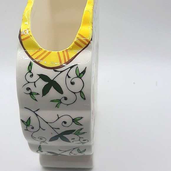 PY Rooster And Roses Planter - Picture 3 of 7